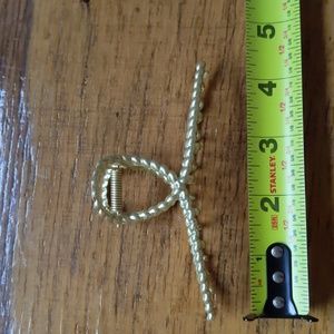 💎FREE Large gold tone hair clip fancy loop claw